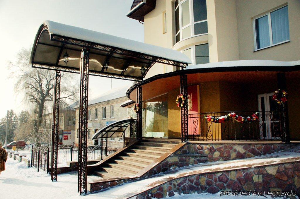 Hotel Optima Pochayiv Pochaiv Exterior foto