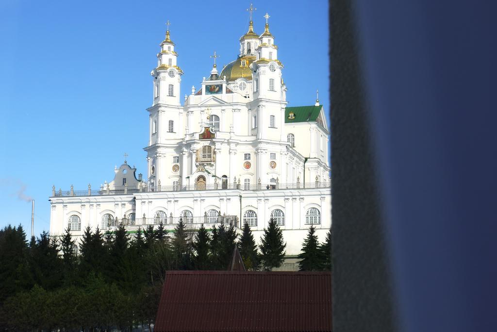 Hotel Optima Pochayiv Pochaiv Exterior foto
